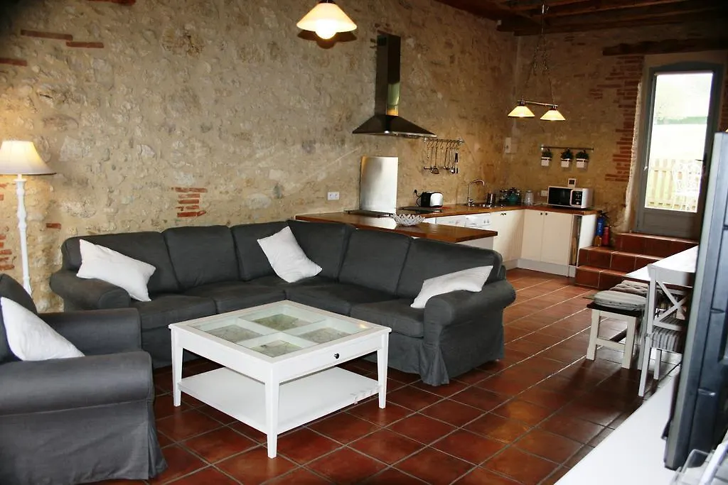 ****  Le Farat Bed & Breakfast Auvillar France